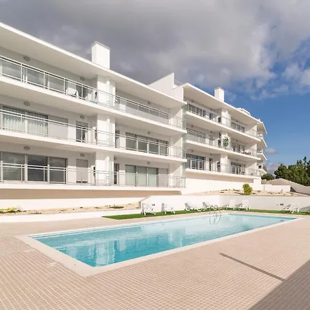Views Apartment Nazaré